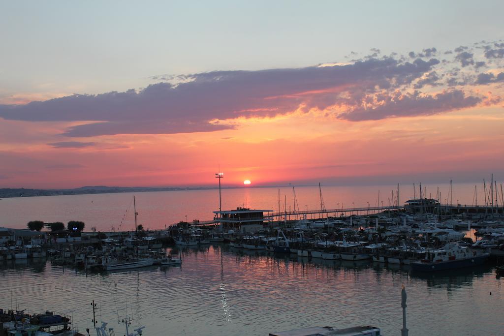 Hotel Olympia Gabicce Mare Δωμάτιο φωτογραφία